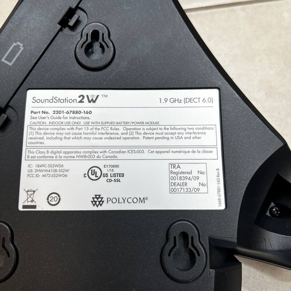 Polycom SoundStation 2W 1.9GHz DECT 6.0 Wireless Conference Phone 2201-67800-160 - Picture 6 of 9